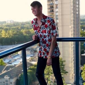 Meet your Posher, Michael-chase